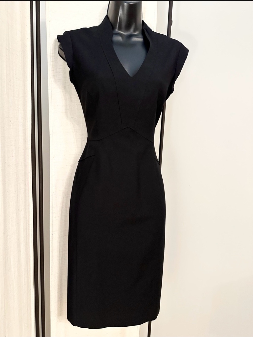 Reiss Black V-Neck Cap Sleeve Midi Sheath Dress - Picture 9 of 16
